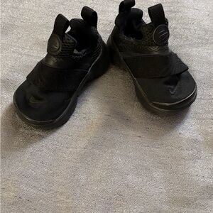 Nike Presto Extreme Triple Black Sneaker Size 5C Toddler